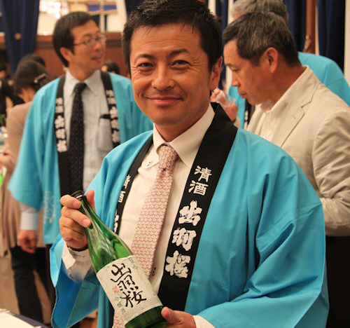 出羽桜笑顔201009.jpg